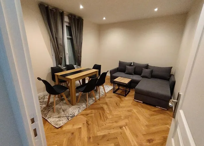 Tres Bel Appartement A Paris Et La Defense