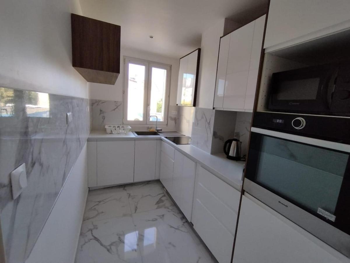 Apartment Tres Bel A Paris Et La Defense La Garenne-Colombes